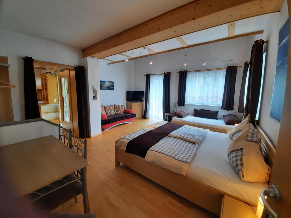 Ferienwohnung Am Bauernhof Zechner Heidi Flattach Esterno foto